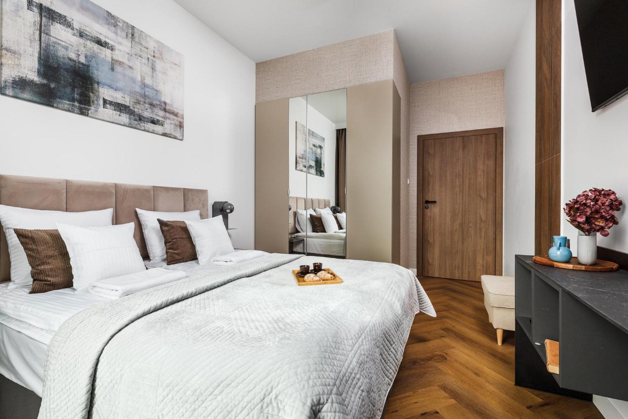 City Center - Walowa I Popieluszki By Apartmore Gdansk Exterior foto
